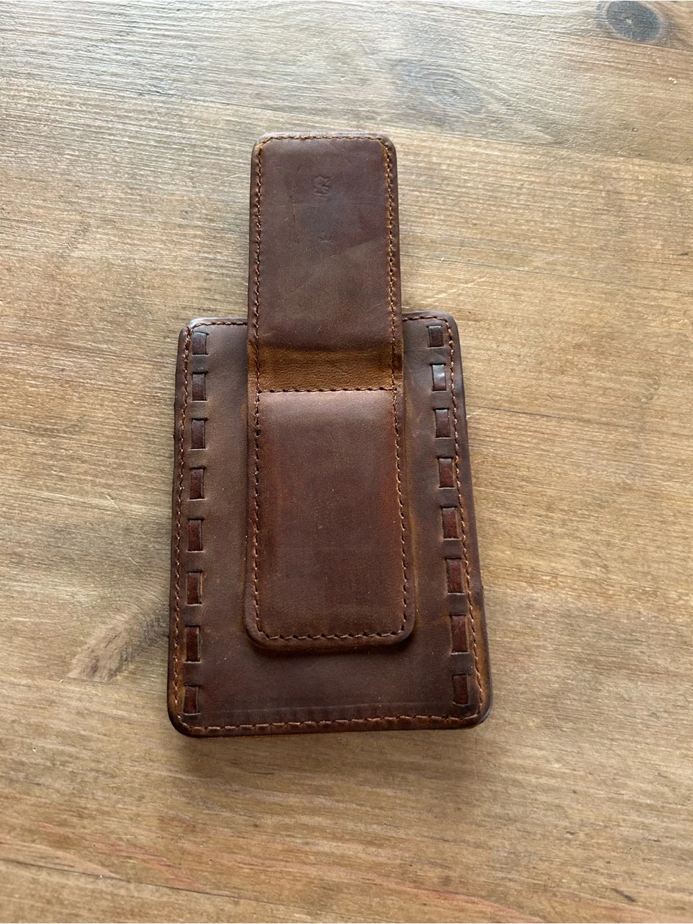 Classic Brown Leather Magnetic Money Clip Card Holder with Silver Concho
